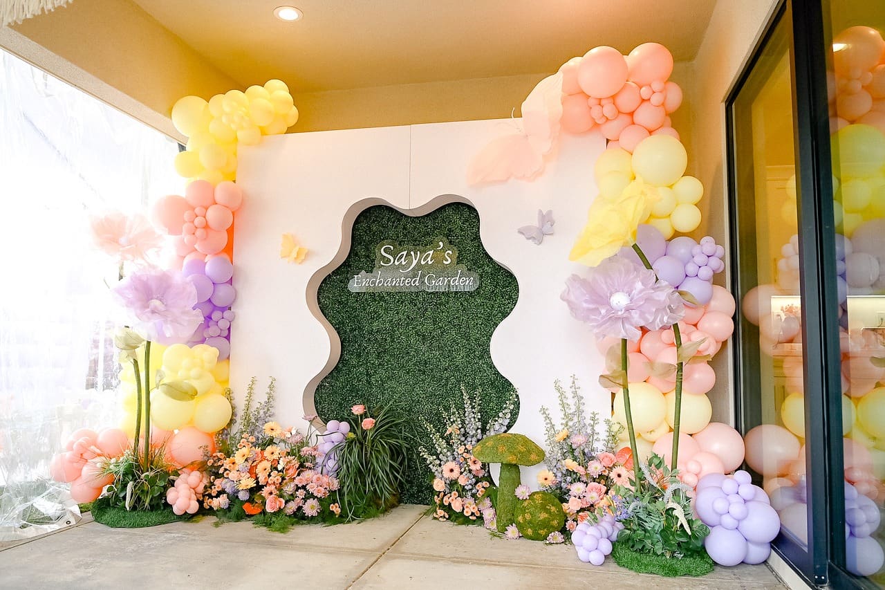 Garden Party theme display background